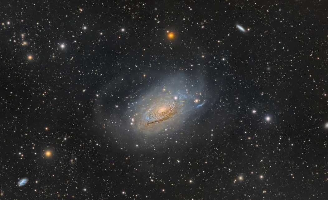 M63 (The Sunflower Galaxy): A Cosmic Sunburst in Canes Venatici