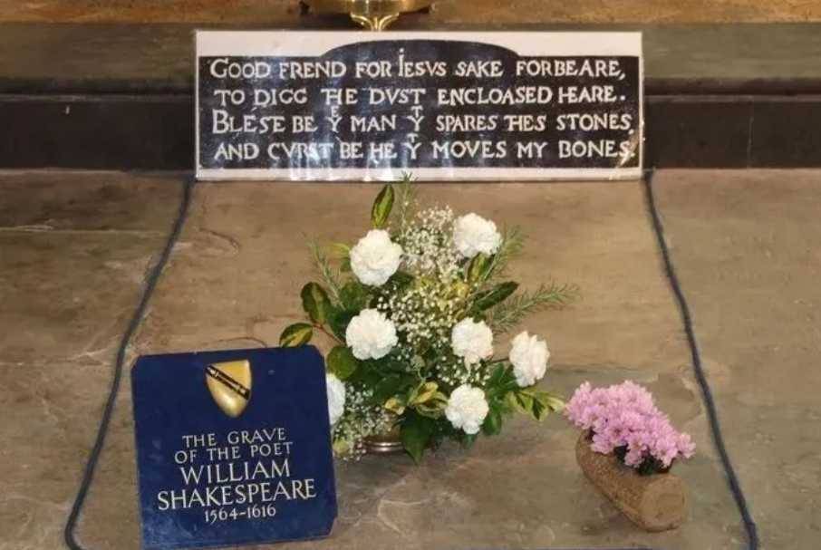 Shakespeare’s Epitaph Carries a Curse to Ward Off Grave Robbers